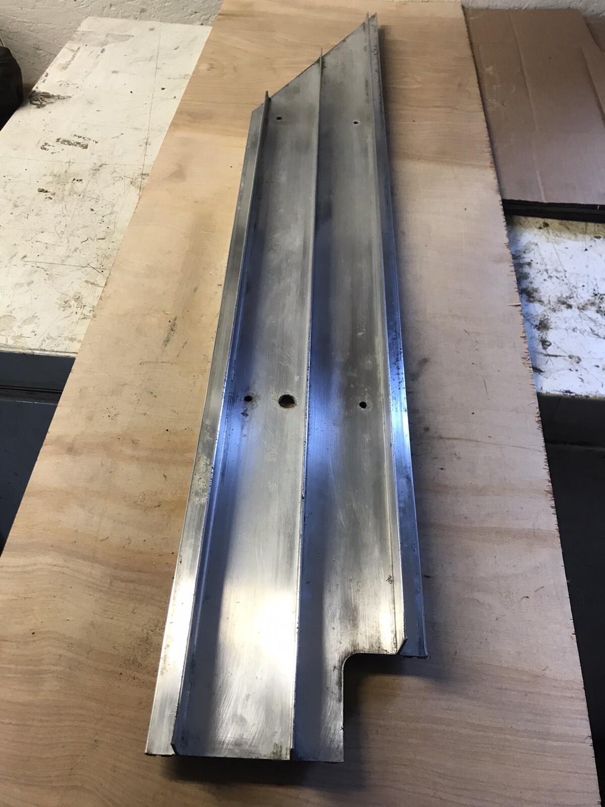 1983 INTERNATIONAL 9670 DRIVER SIDE INNER DOOR SILL