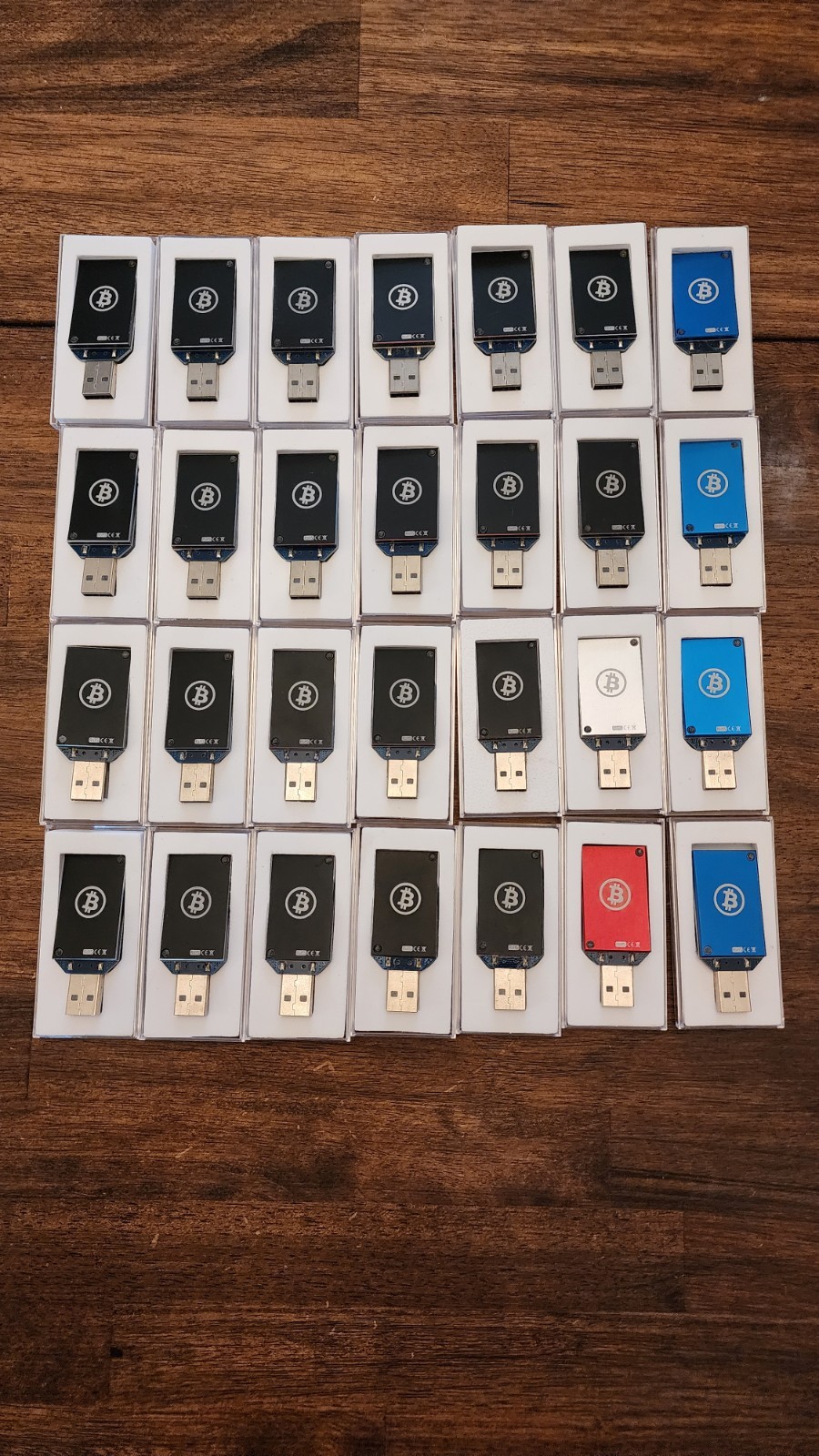 Lot of 28 USB Bitcoin Miners Block Erupter ASIC w/ Cases – Crypto Collectible