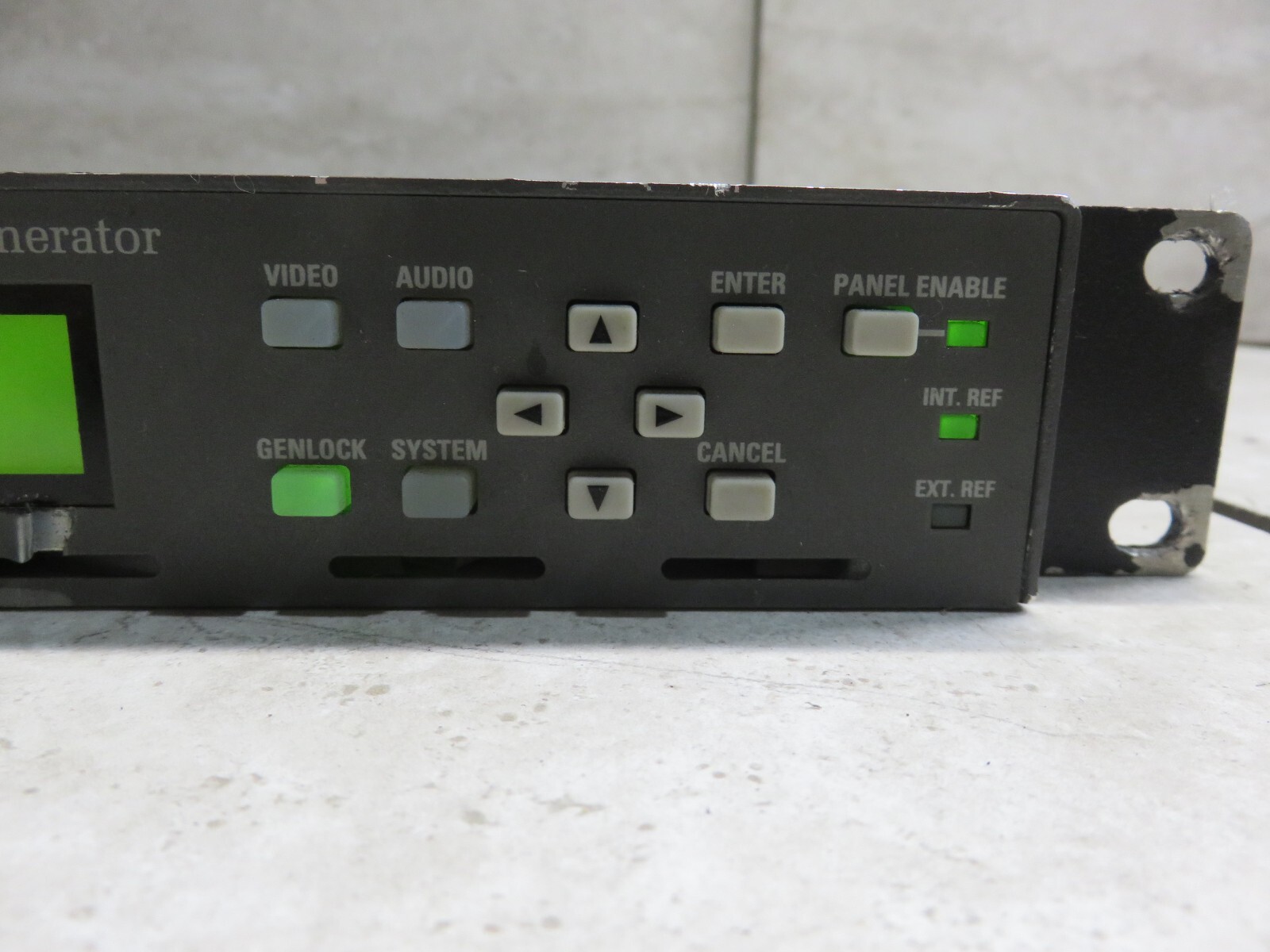 TEKTRONIX SPG-300 DIGITAL SYNC PULSE GENERATOR