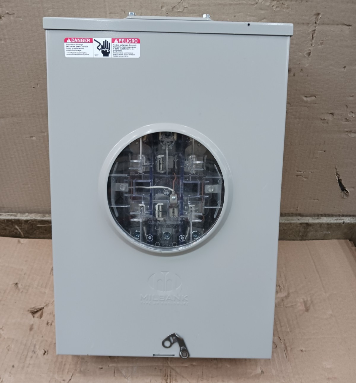 Milbank 200 Amp Meter Ringless Socket 3R 7T Bypass 3 Phase 4W U7423-RXL