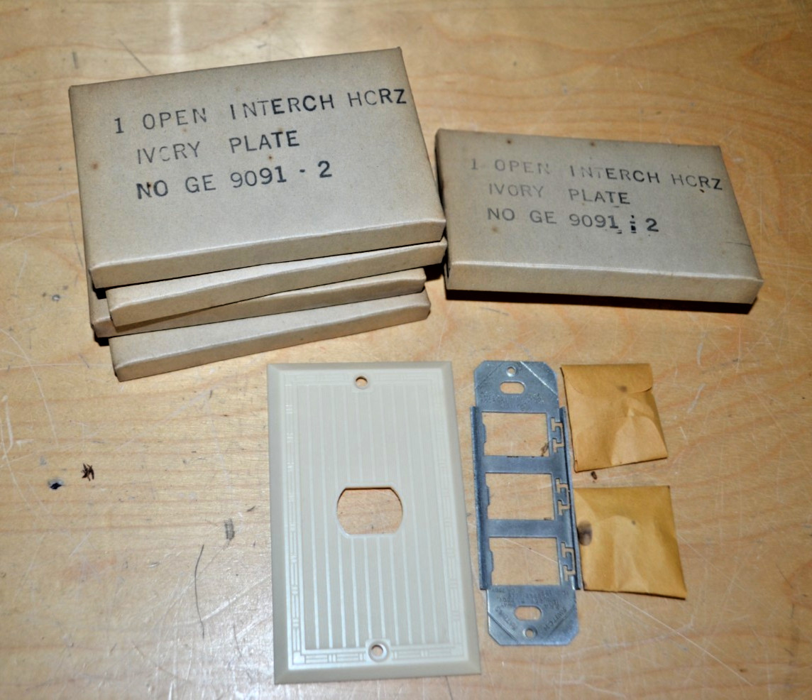Lot of 5 ~ GE 9091-2 ~ Ivory Ribbed Despard Art Deco Switch Cover Plate GE