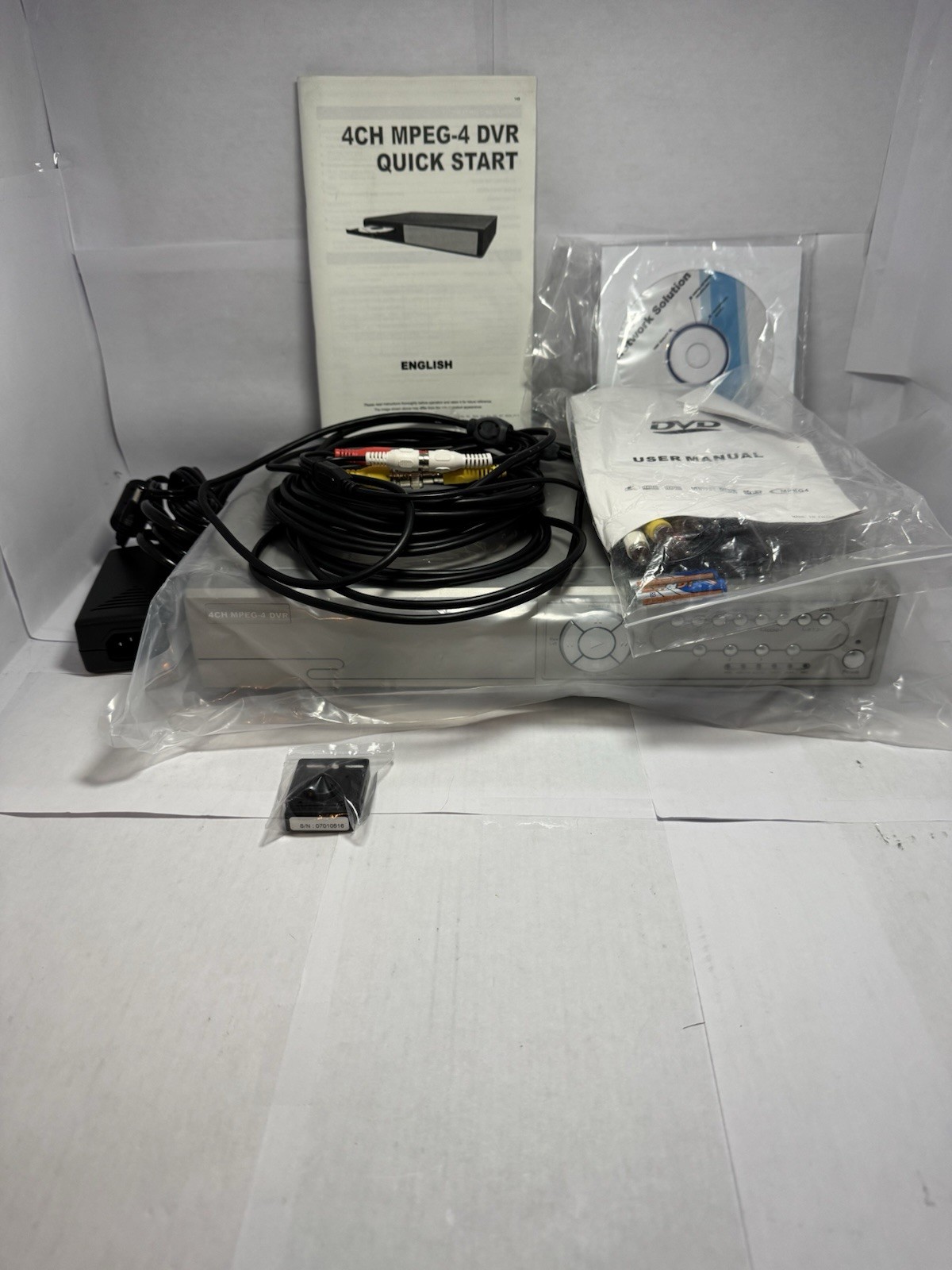 4CH MPEG-4 DVR 4 Channel Security Surveillance Recorder Open Box Complete