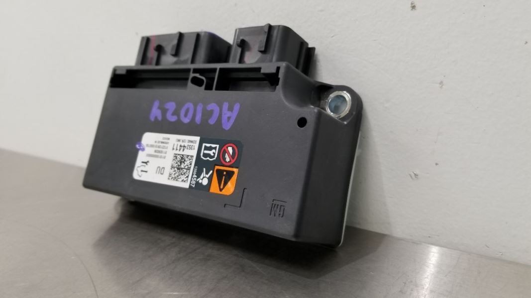 22 CHEVY SILVERADO 3500 SRS BAG MODULE 13584587