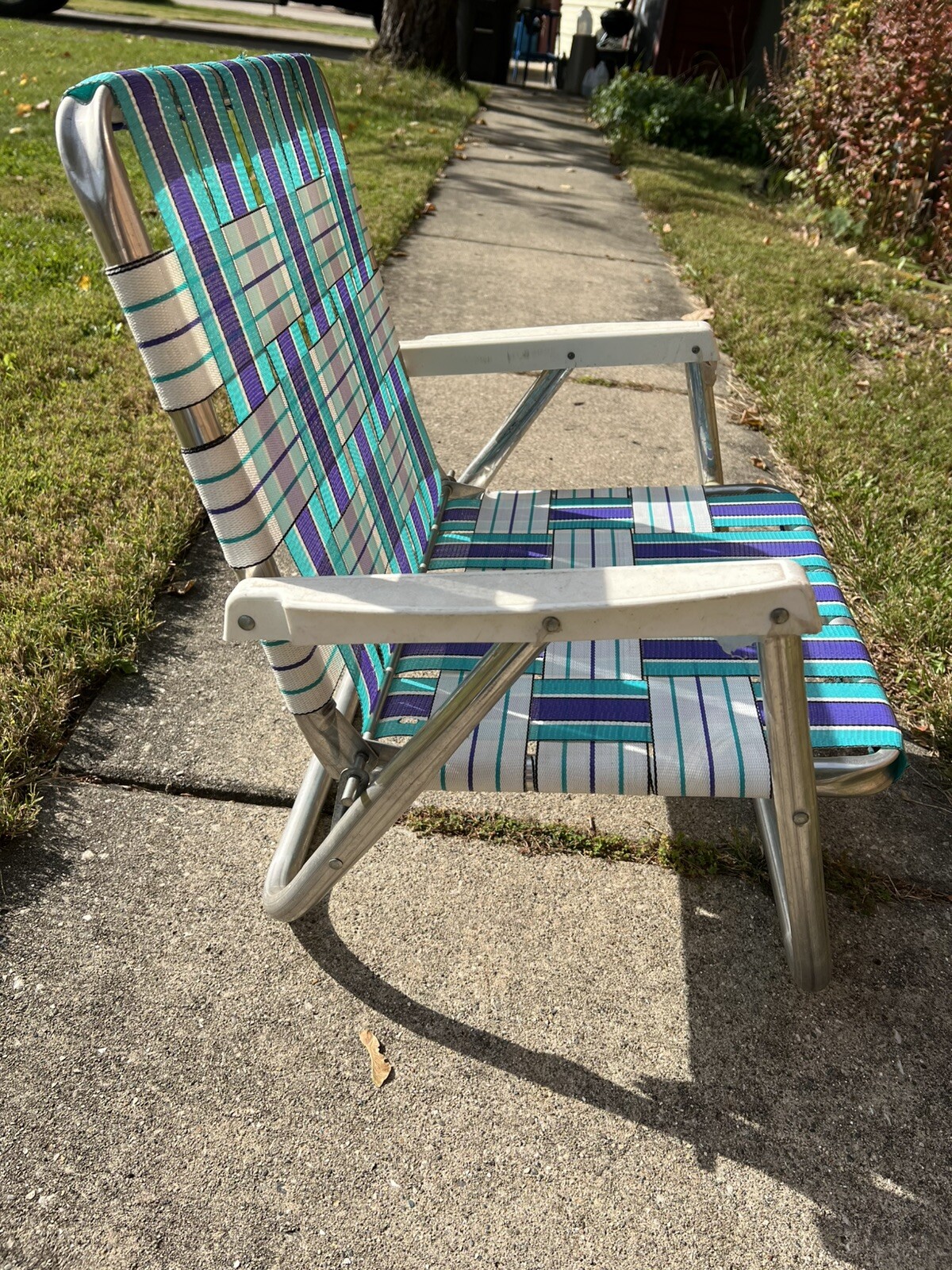 Vintage Aluminum Webbed Lawn Chair Beach Folding Chairs Purple White Aqua