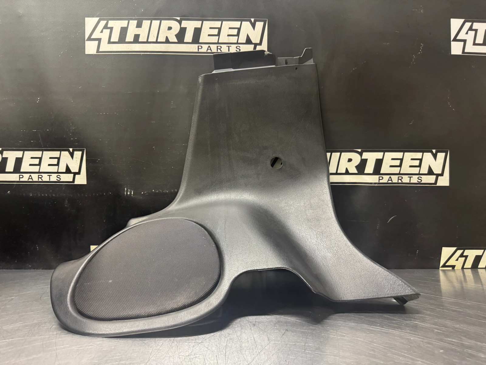 97-04 C5 CORVETTE LEFT LH B PILLAR QUARTER TRIM PANEL OEM 10269544 #N342
