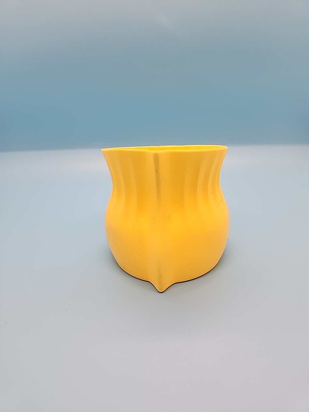 Mastrad Lemon Squeezer Yellow - 3"