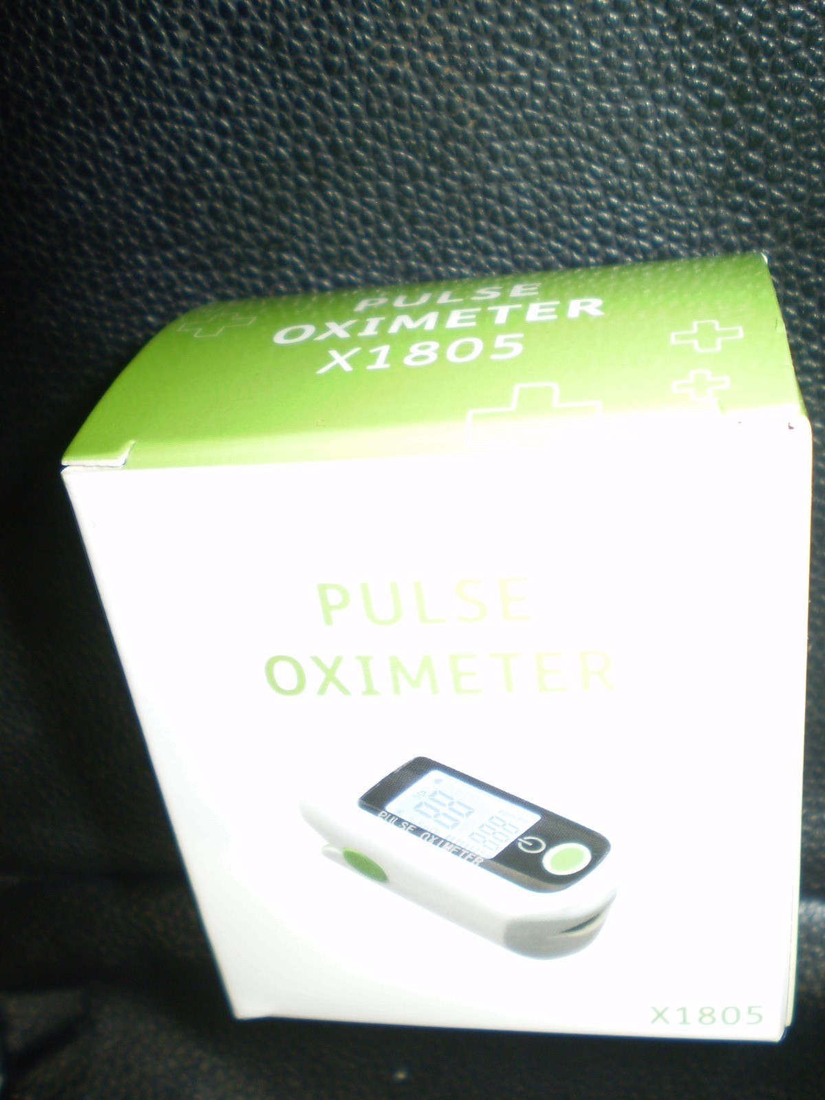 Finger Pulse Oximeter Blood Oxygen Saturation Heart Rate Measuring Monitor X1805