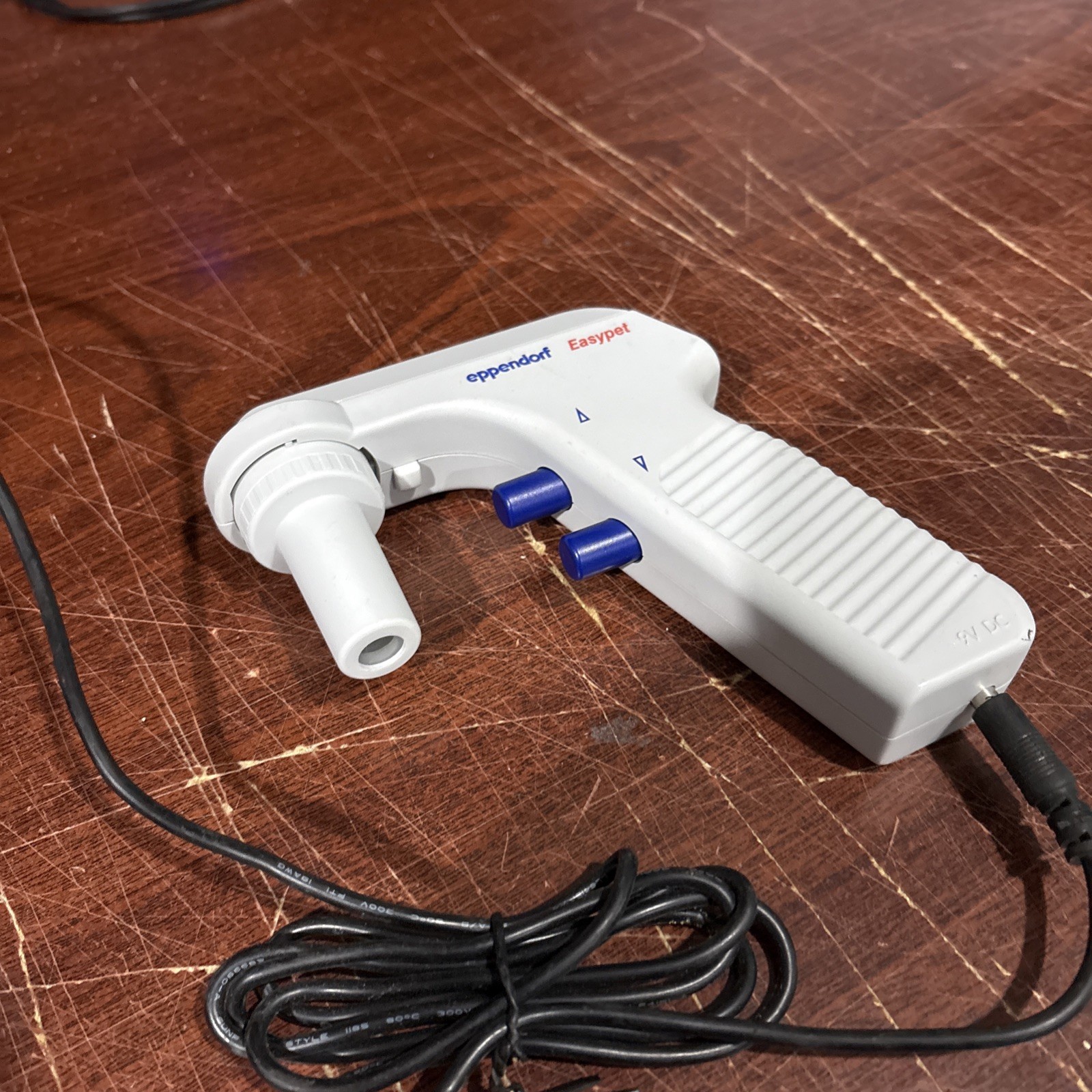 Eppendorf Easypet Electronic Pipette Controller with Charger
