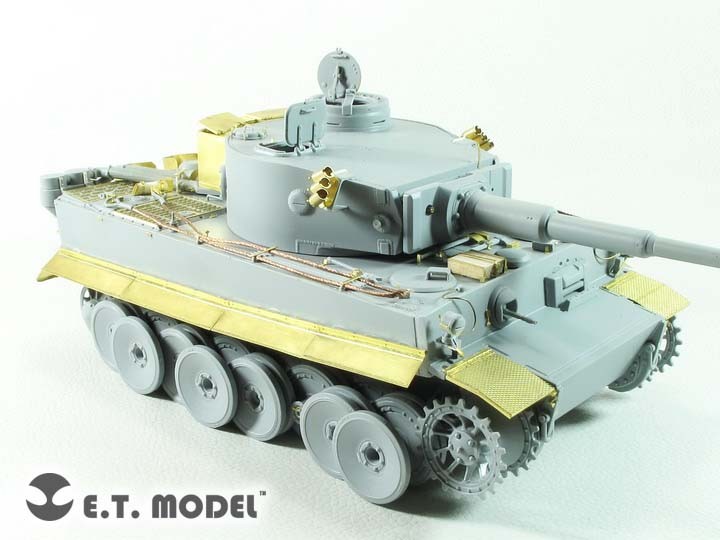 ET Model 1/35 E35-249 WWII German TIGER I “Tunisian Initial” Basic part E35249