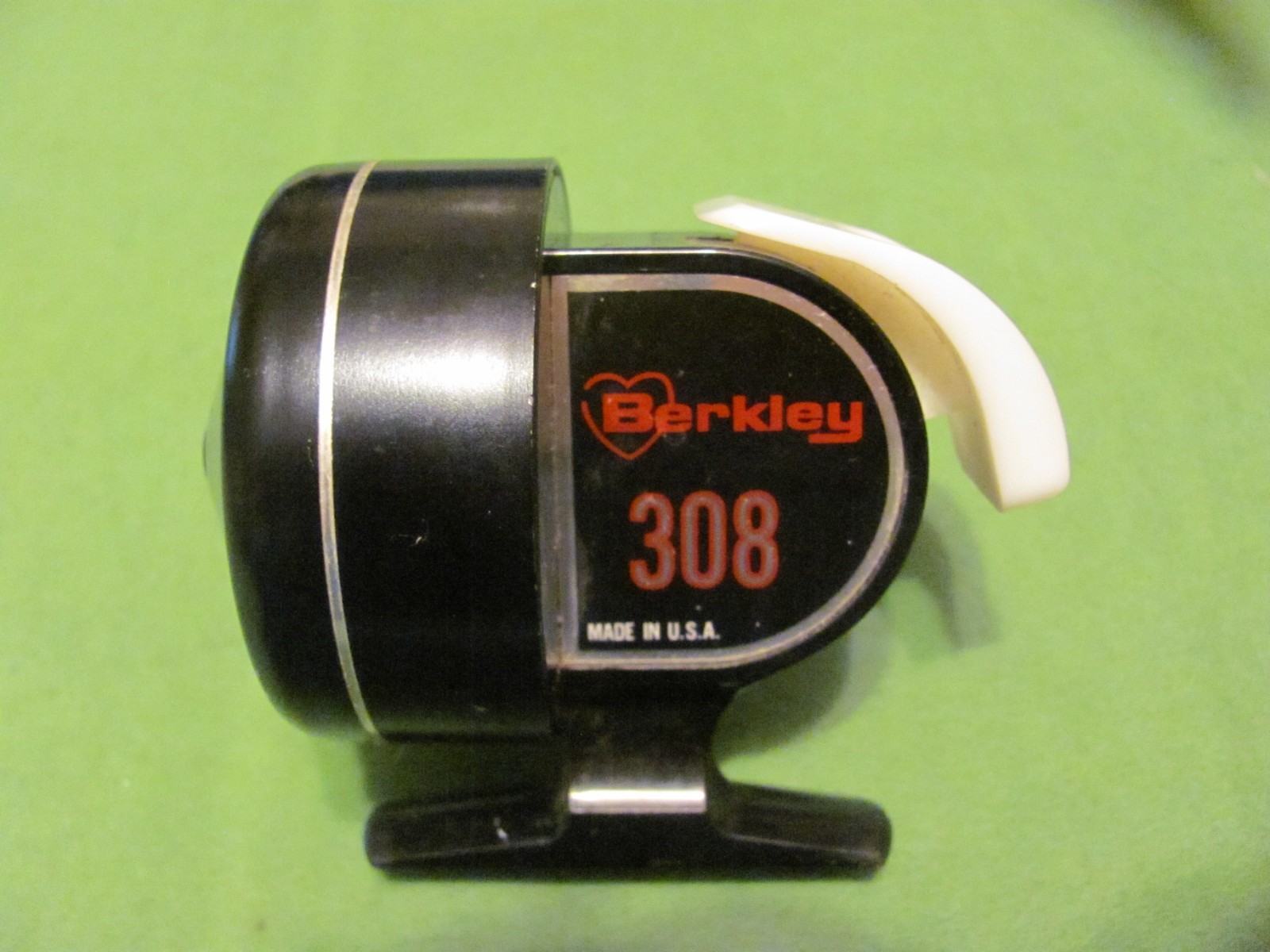 Vintage 1970's Berkley 308 Spin-Cast Reel.