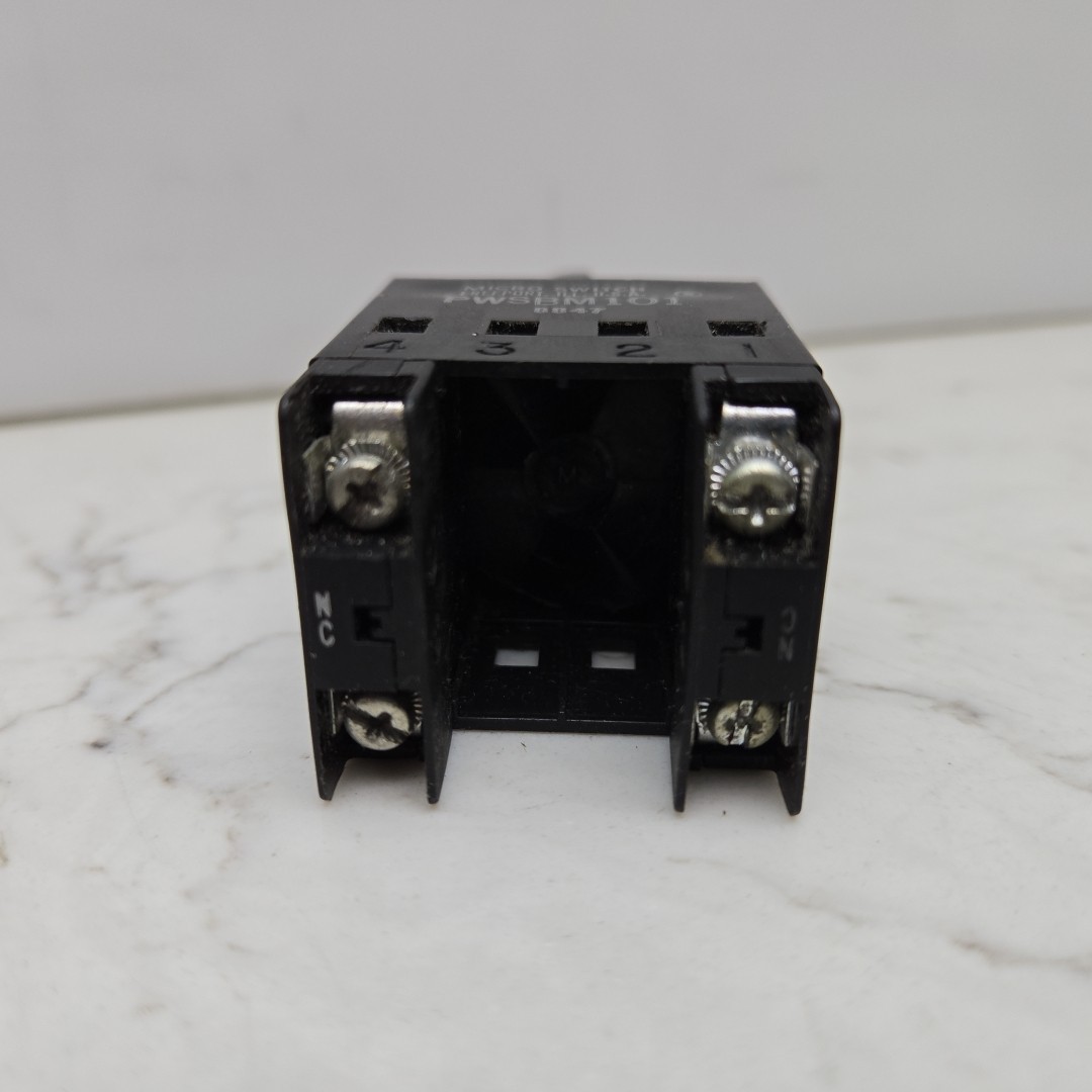 4 Pack Micro Switch PWSBM101 Selector Switch w/ PWCM and PWCE Contact Blocks