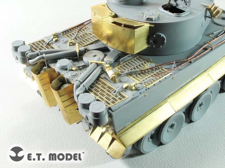 ET Model 1/35 E35-249 WWII German TIGER I “Tunisian Initial” Basic part E35249