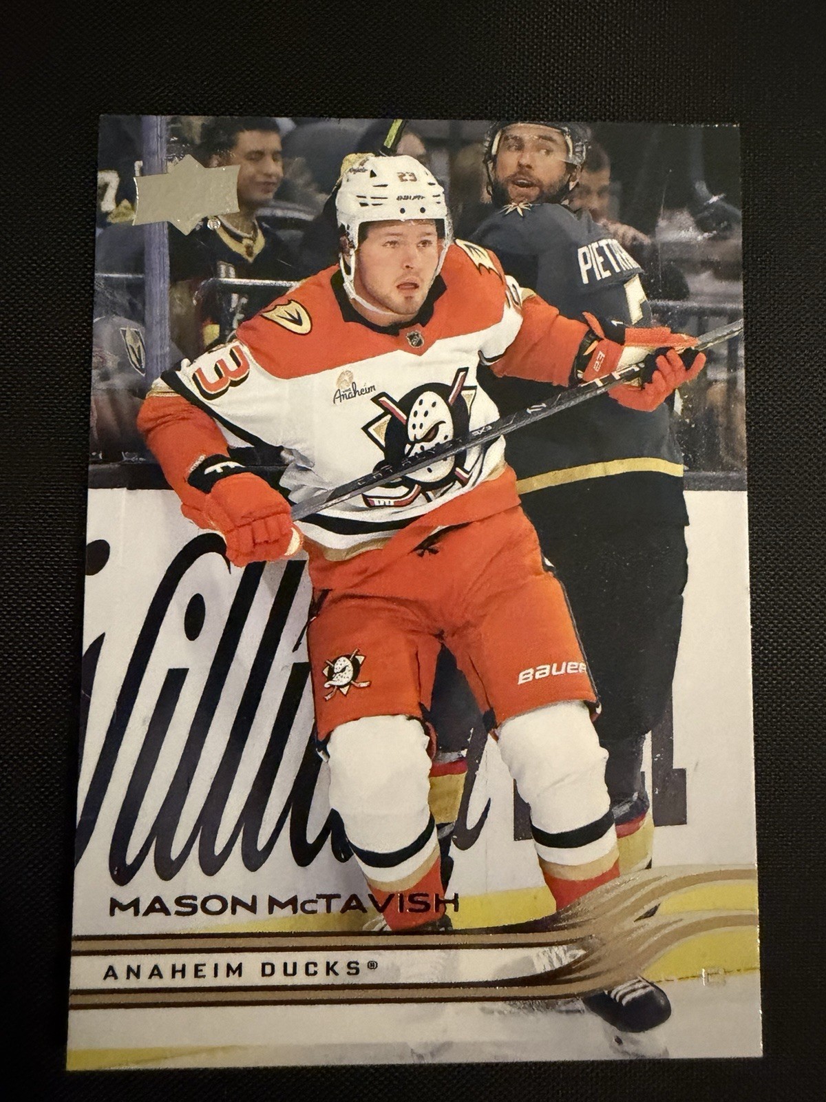 Upper Deck 2025-2026 Series 1 Base Set Cards