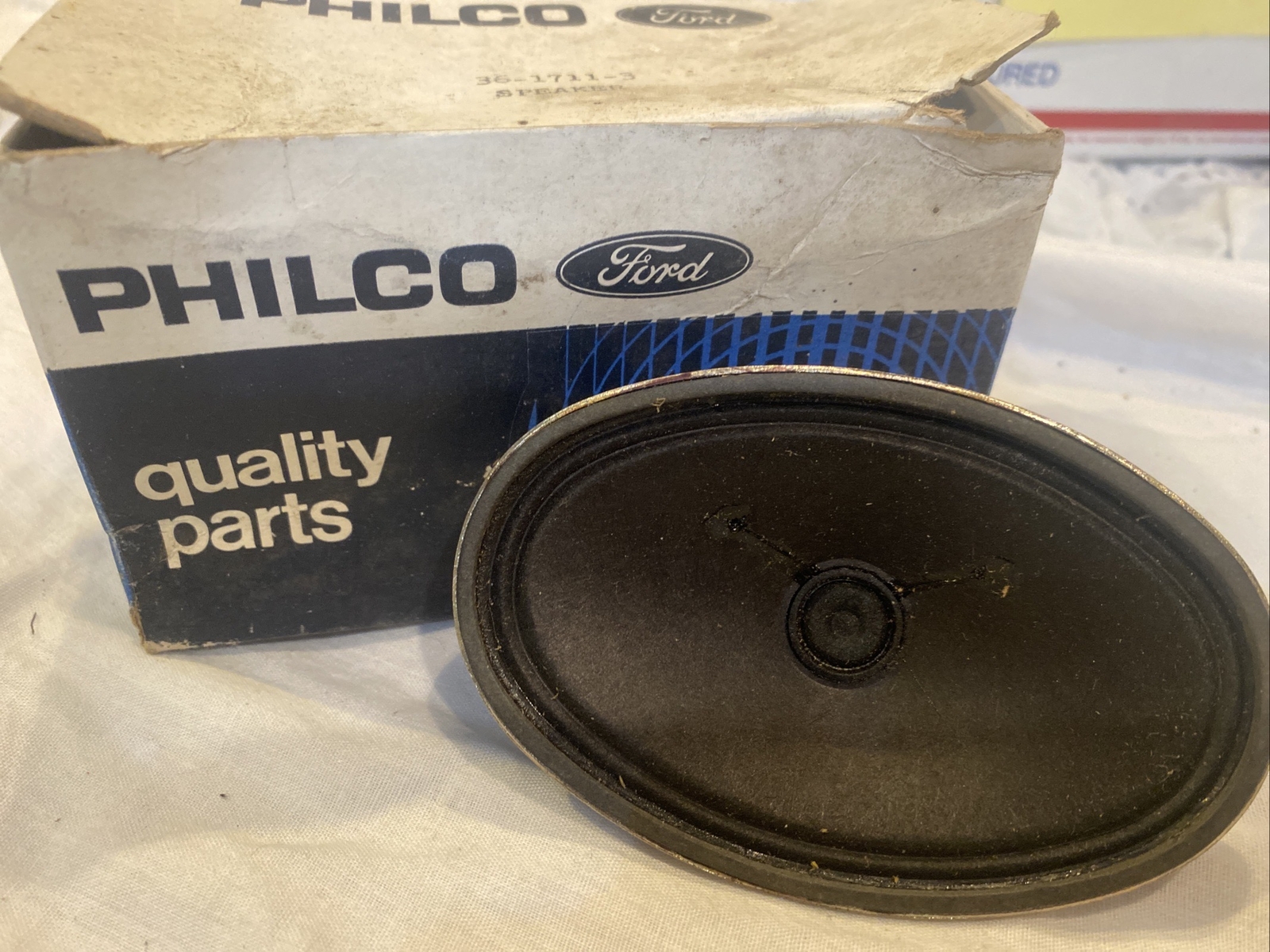 Vintage PHILCO “FORD” 36-1711-3 4”. Speaker. E60