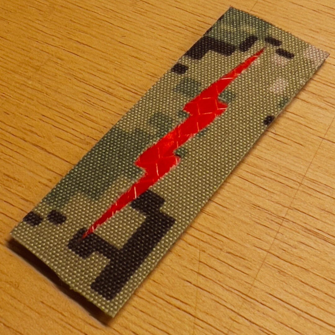 Infrared Group Bolt Pair Patch AOR2 Woodland Digital DEFCON