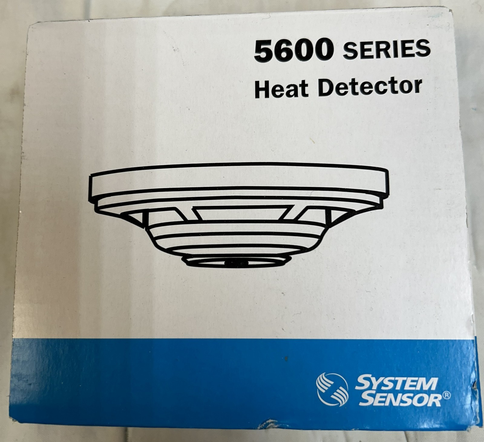 SYSTEM SENSOR HEAT DETECTOR  5601P 135F WITH BASE