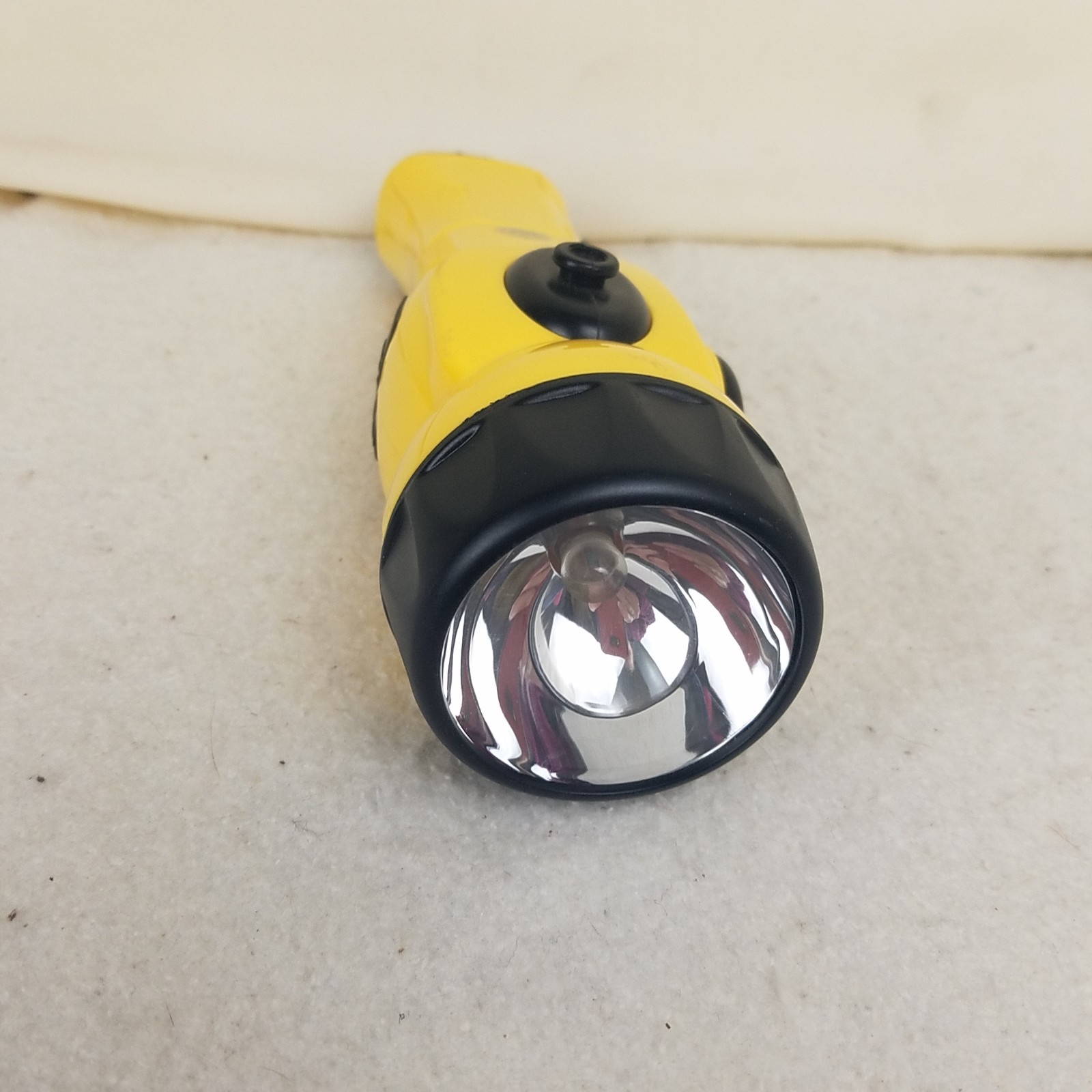 Flashllight Emergency Multifunctional Crank charge Radio Flashing Dynamo