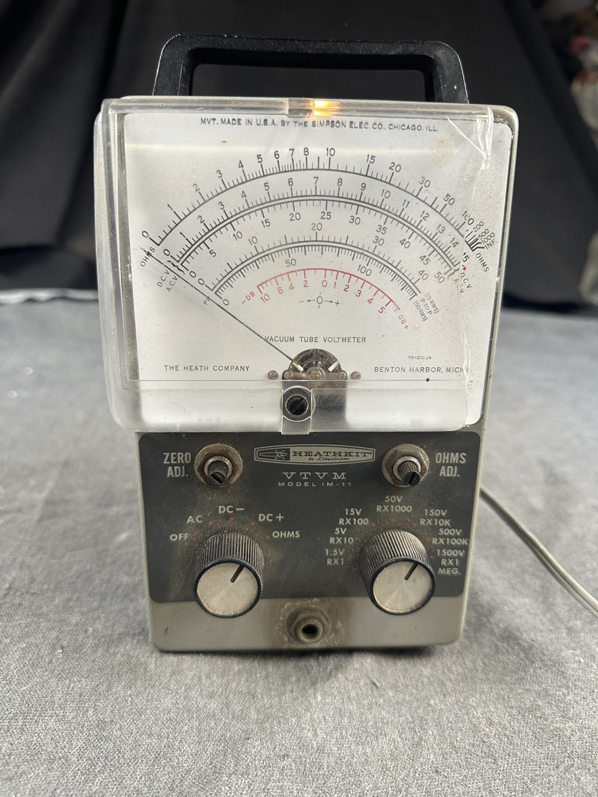 HEATHKIT VTVM MODEL IM-11 VACUUM TUBE VOLTMETER WORKS
