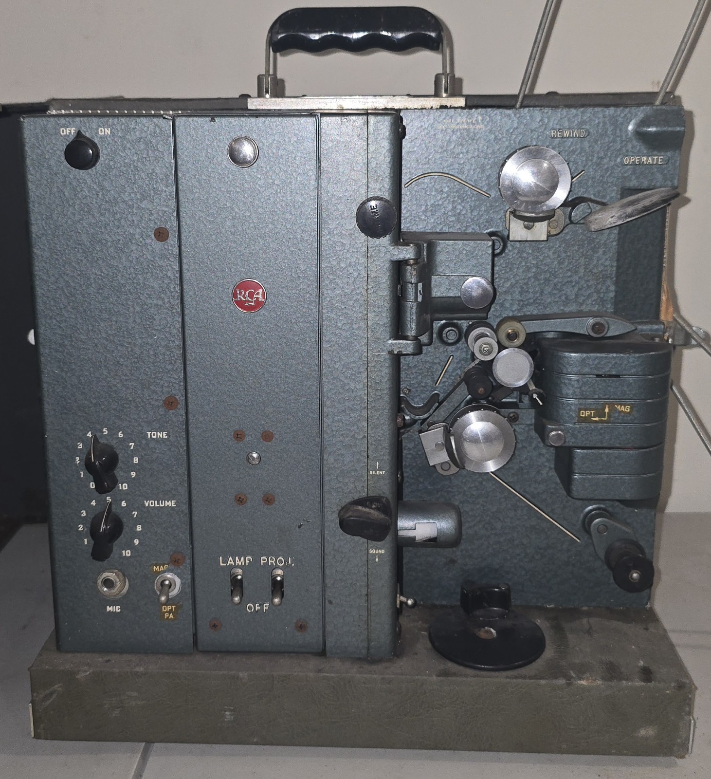 Vintage RCA Model 400 16mm Film Projector WW2 ERA - Rare - Sold As Is Untested