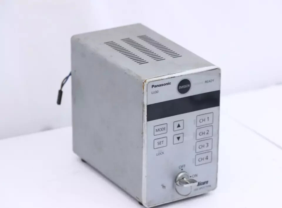 Panasonic Aicure UJ30 LED Spot Type UV Curing Machine Systems ANUJ3000 6v