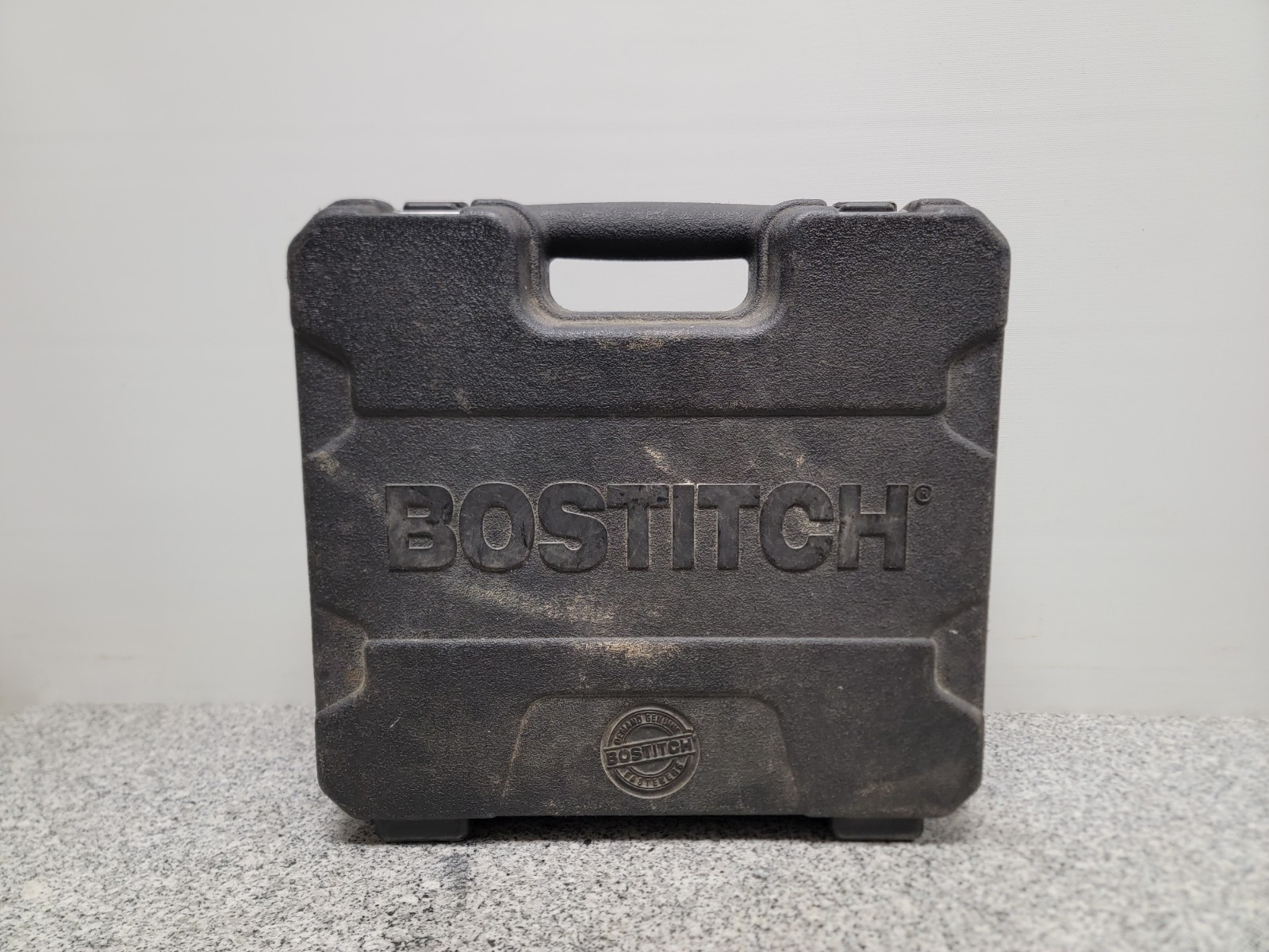 BOSTITCH BTFP72155 Smart Point 15 Gauge Finish Nailer