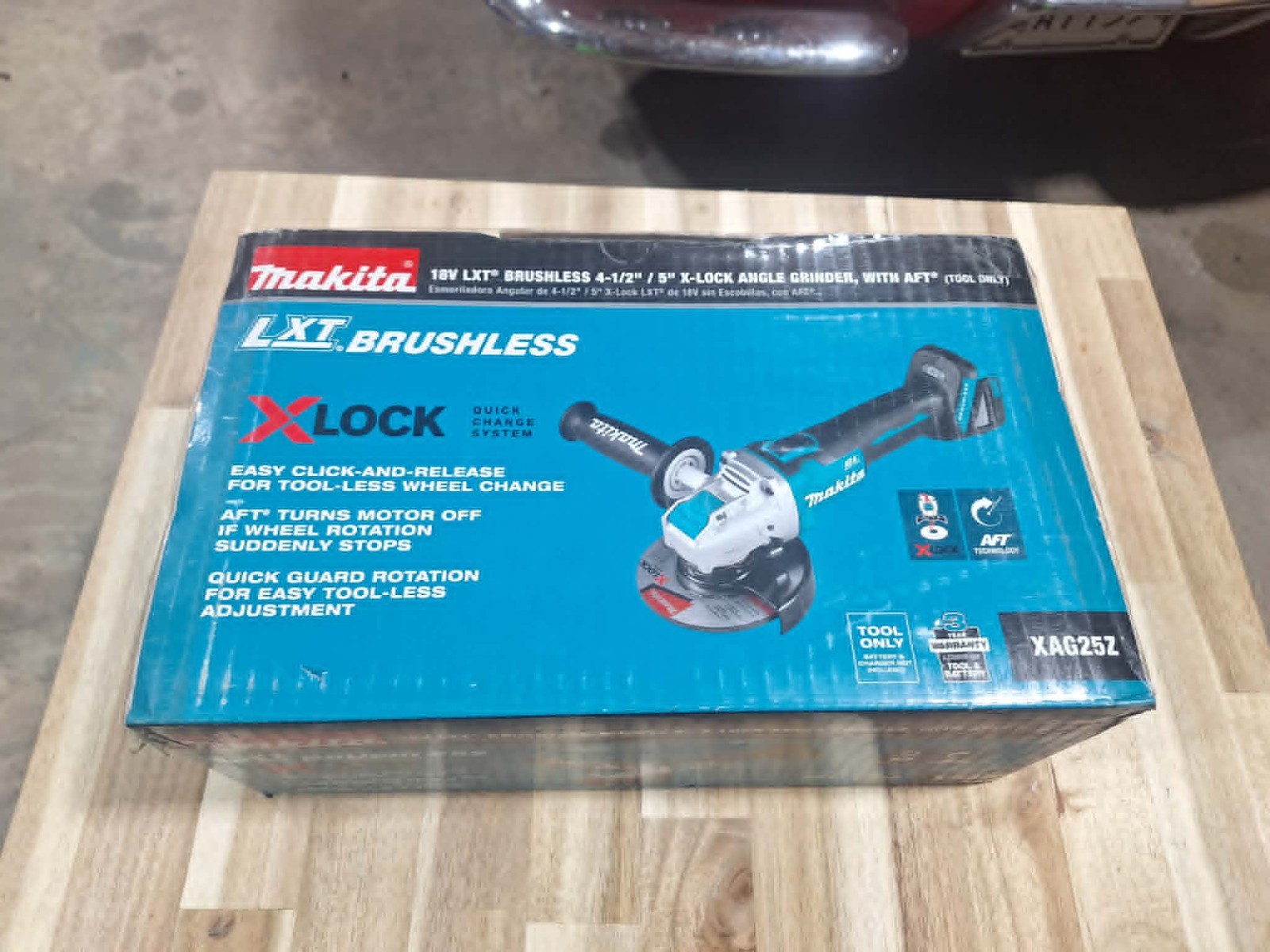 NEW IN BOX Makita XAG25Z 18V Cordless Brushless X-Lock 4.5 - 5" Grinder 18 Volt