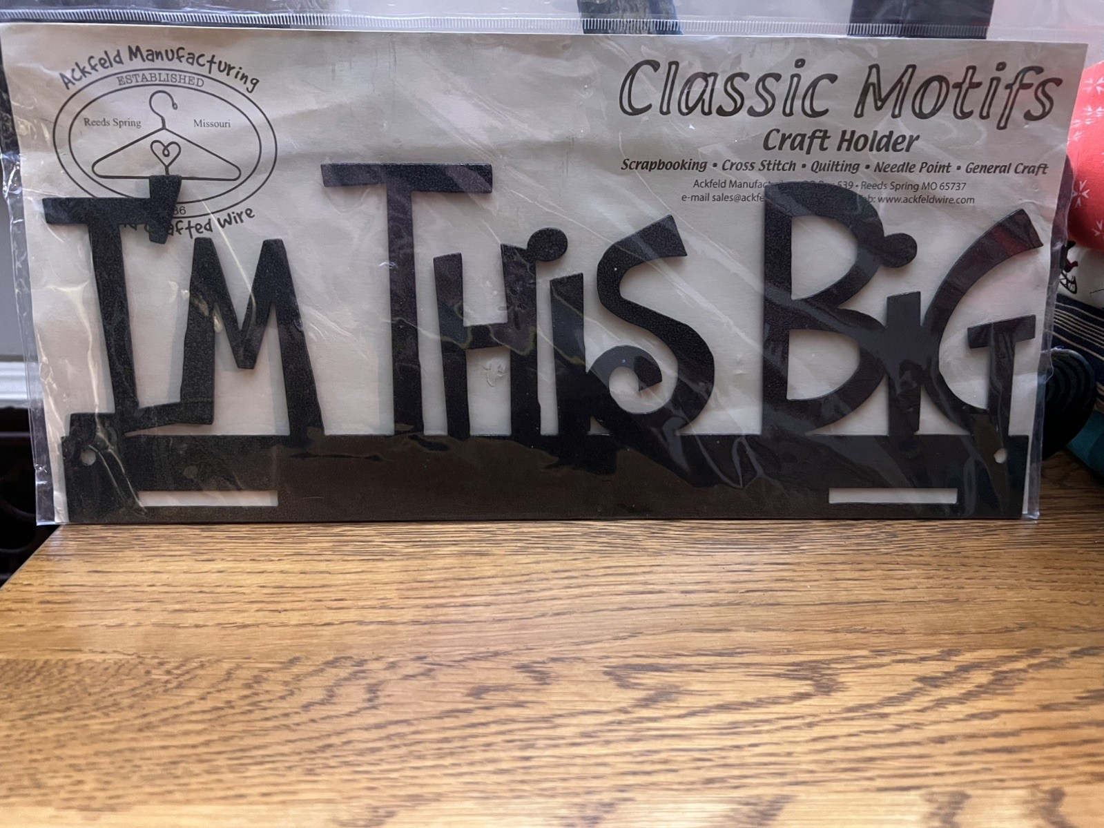 I’m This Big  14 Inch Charcoal Quilt / Embroidery / Craft Holder