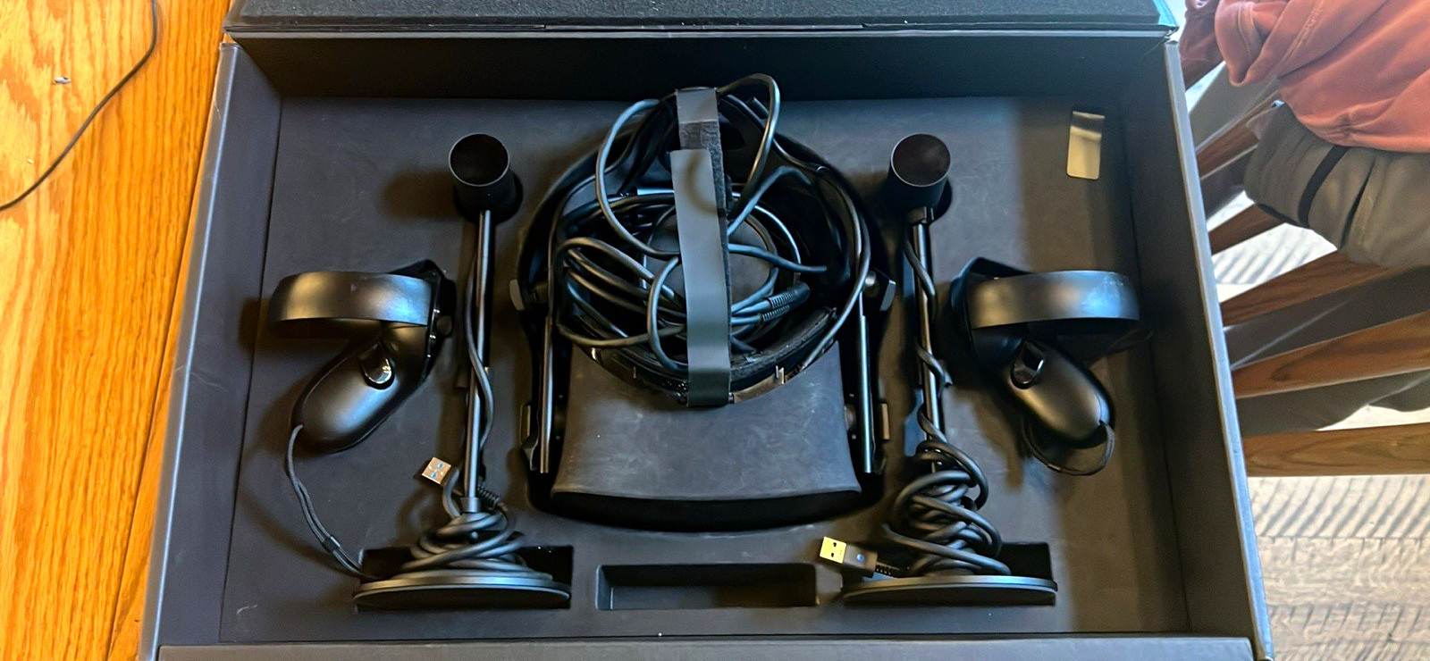 Oculus rift s 90Hz USB-C w/ Controllers & Cables
