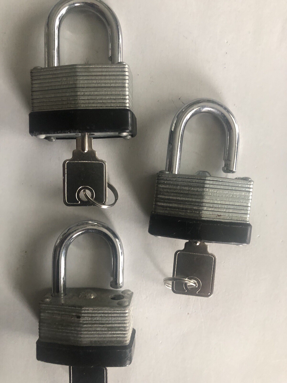 3 Each, Laminated Steel Padlock 2:4-in, 40mm Keyed Alike, 3 Keys