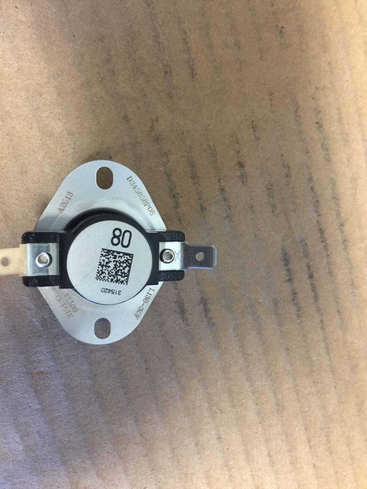 THERMODISC D345658P08 Switch Thermostat 60T11 208977