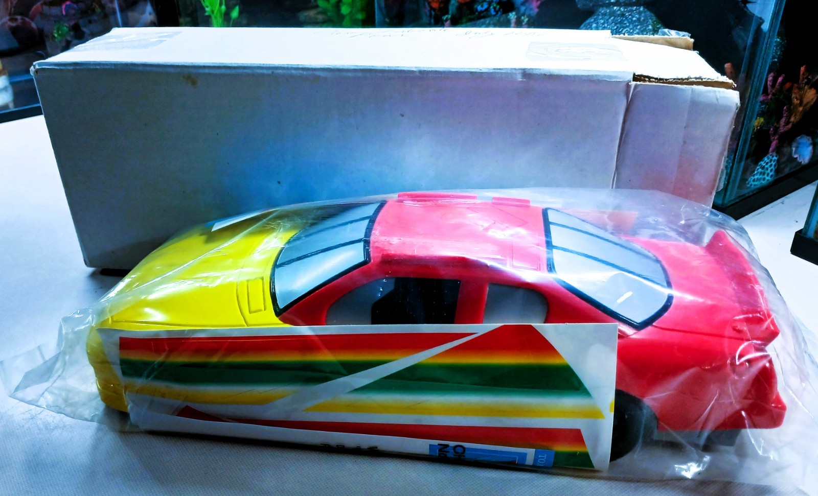 Kellogg's Storage Car case with Decals & Launcher Terry Labonte NASCAR New 2000