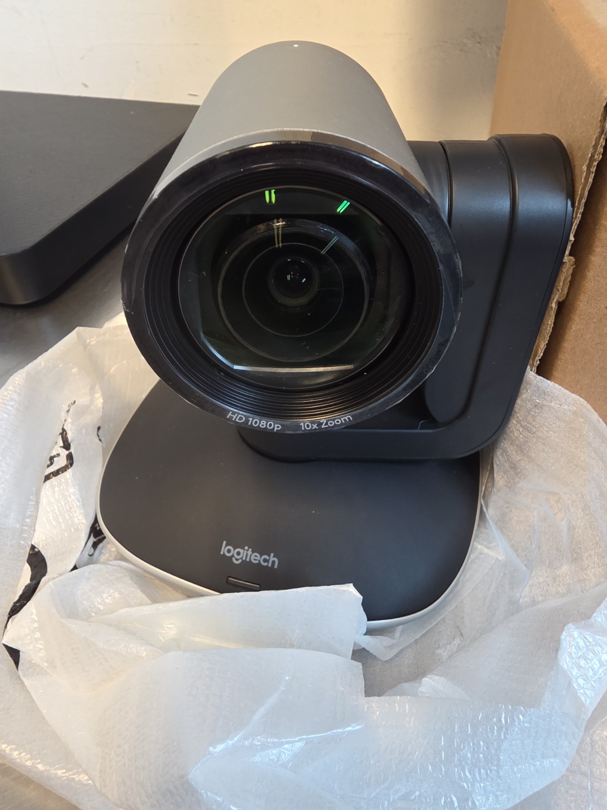 Logitech GROUP Video Conferencing System Hub & Camera V-U0036/V-U0032