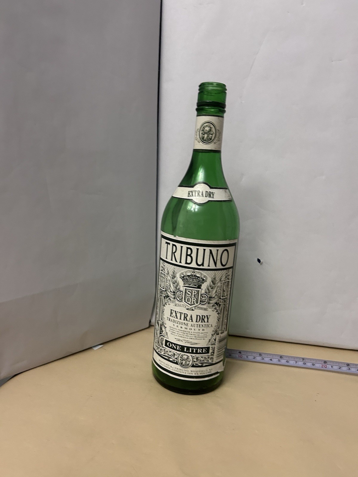 Empty Used Green Glass 1L Bottle Tribino Extra Dry twistcap no cap