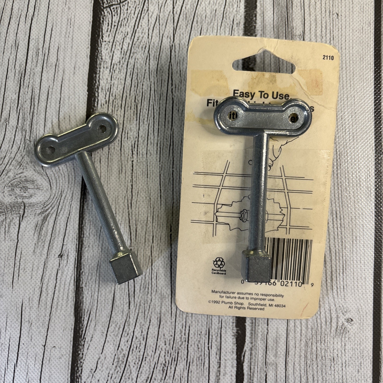 Vintage Plumb Pak PS2110 Lot of (2) Furnace Key's 1/4in Socket x 3in Handle NEW.
