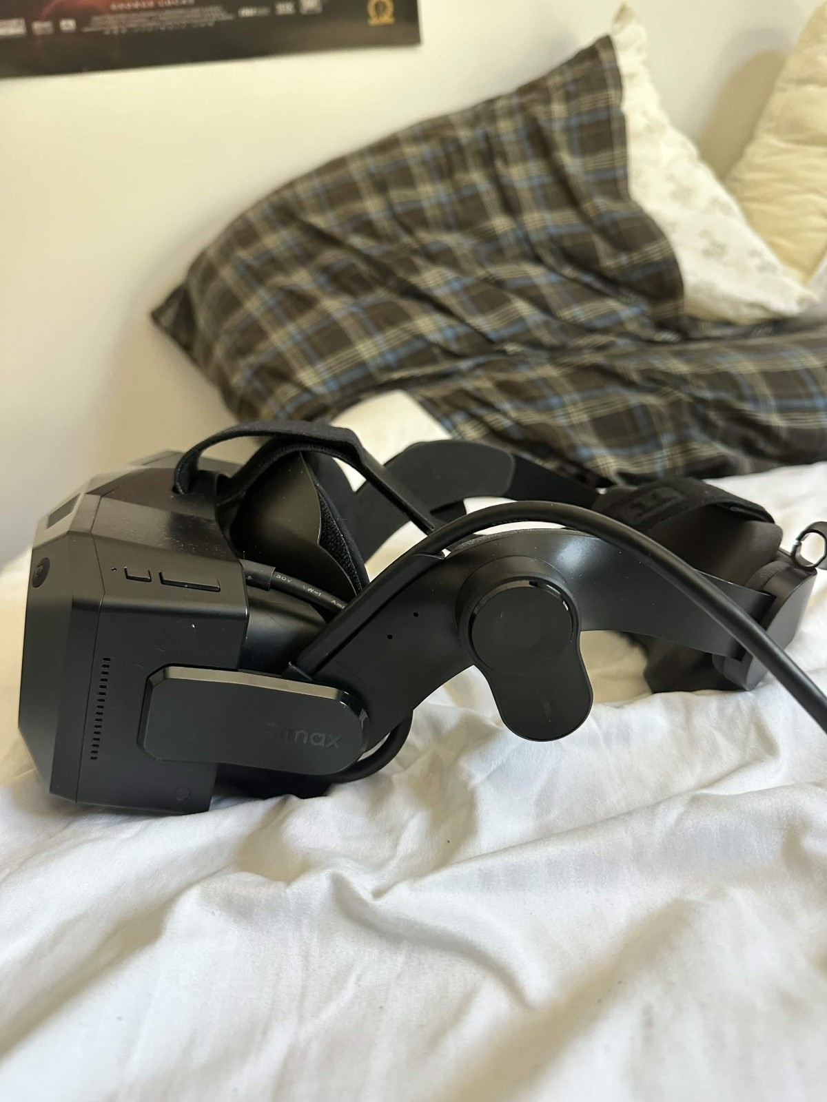 Pimax Crystal Super Ultrawide QLED VR Headset