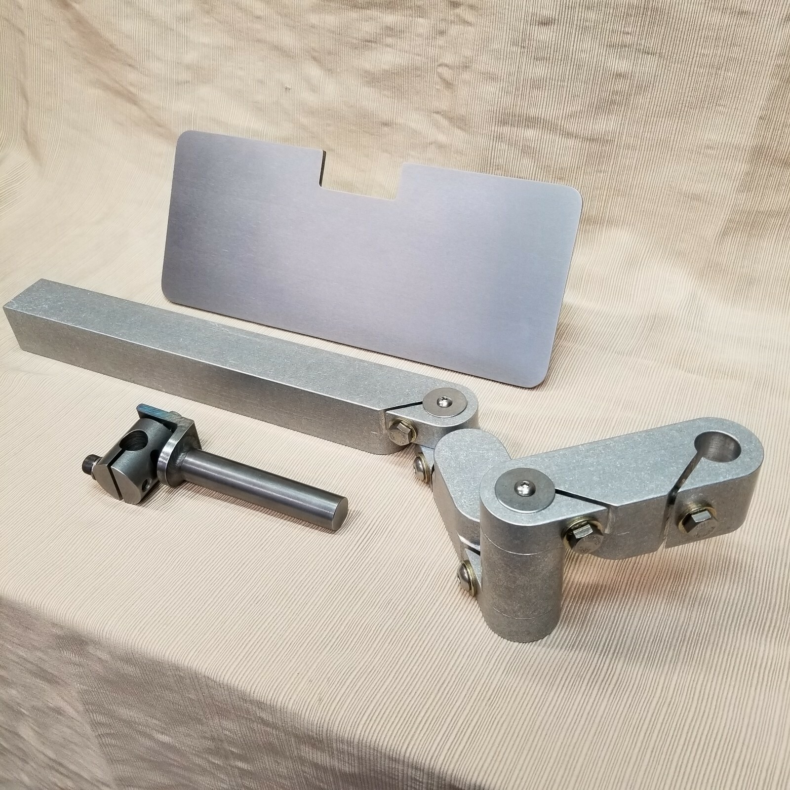 D-D Extreme Tilt Work / Tool Rest for Wilmont Quattro Belt Grinder