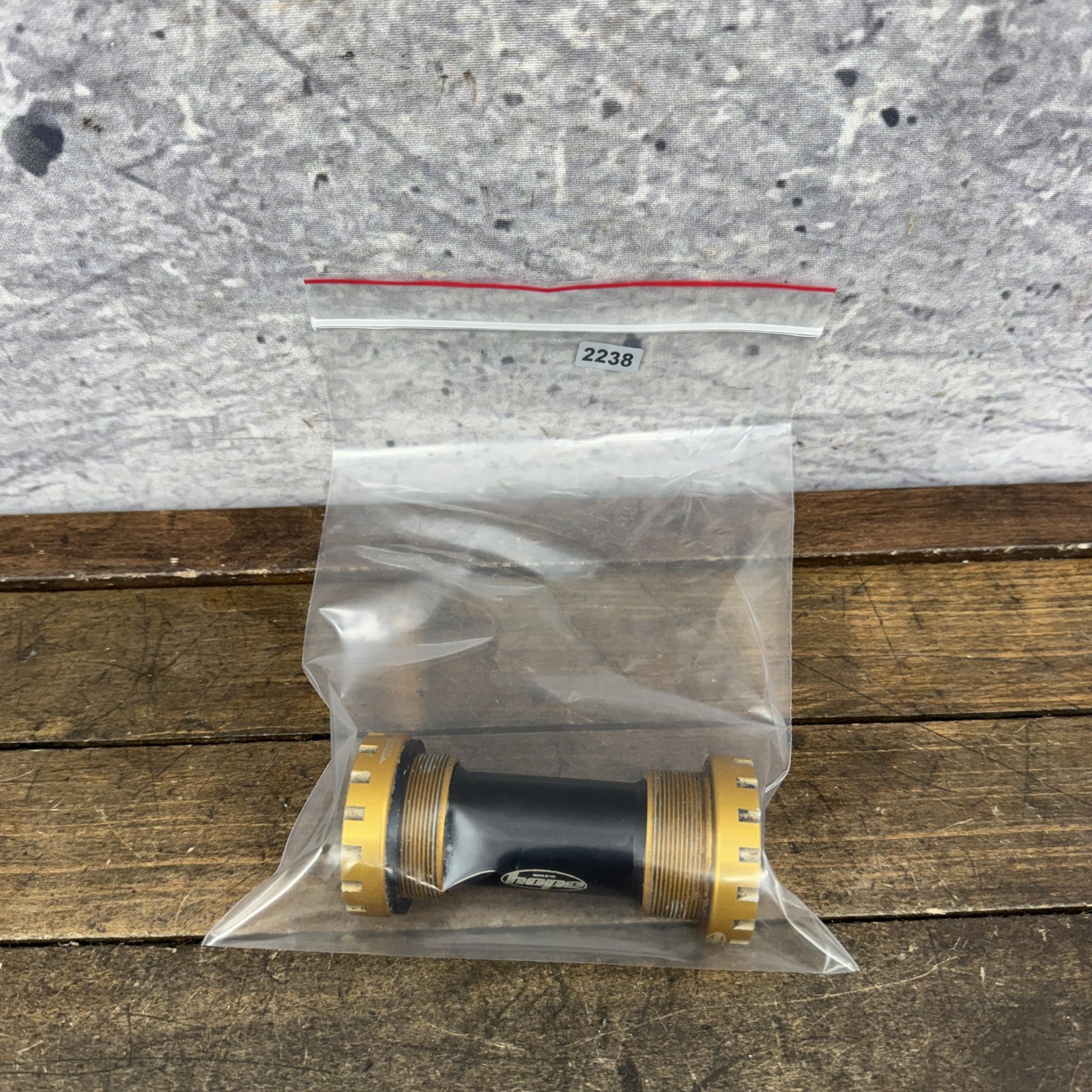 Hope External Bottom Bracket BSA 73mm 24mm Hollowtech II Gold Stainless Steel