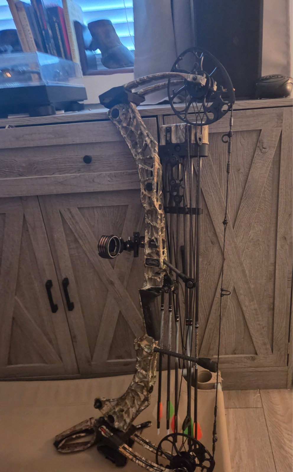 Matthews VX3 Bow 33 camo complete package