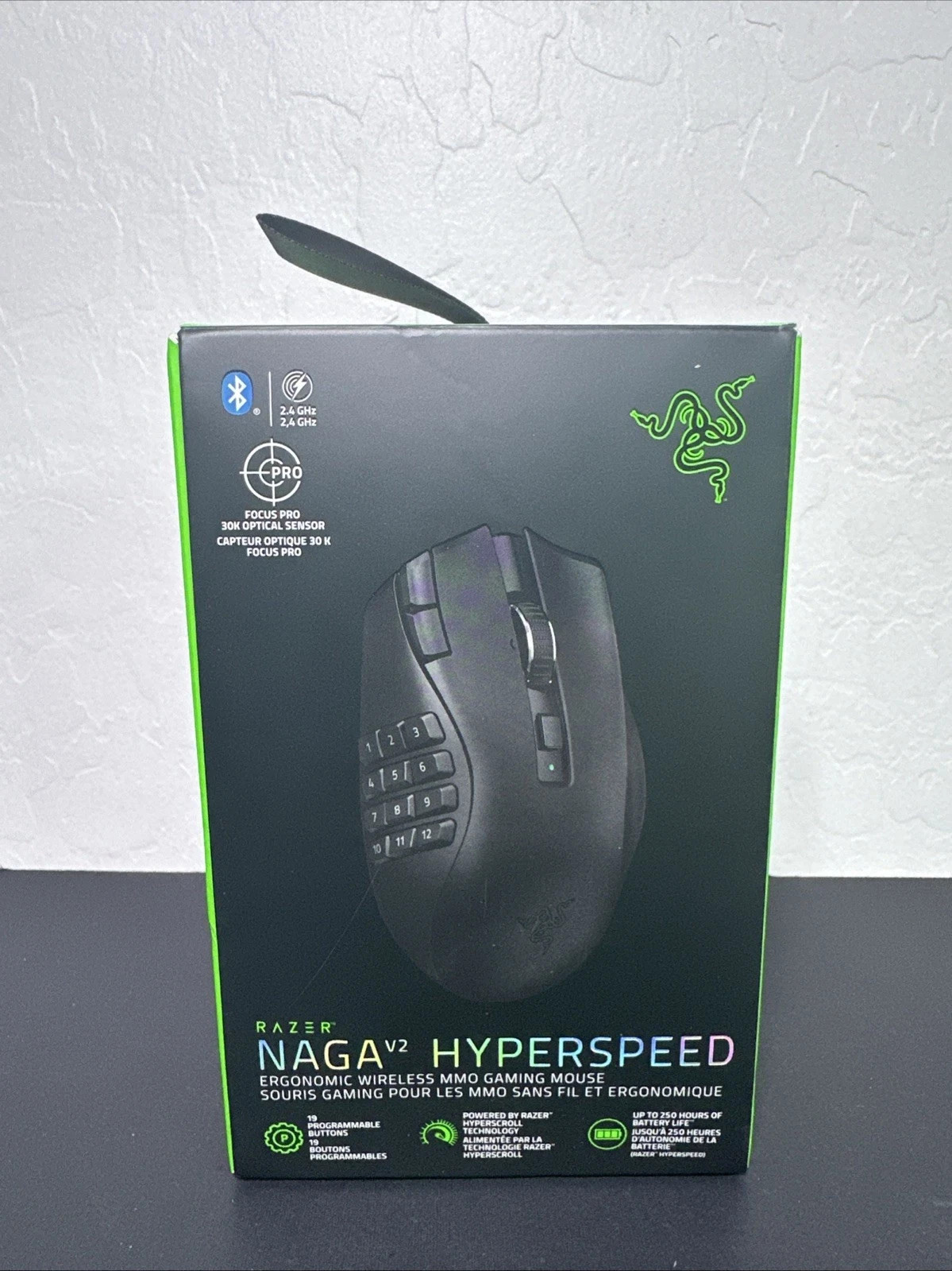 New Razer Naga V2 HyperSpeed Wireless Gaming Mouse RZ01-0360
