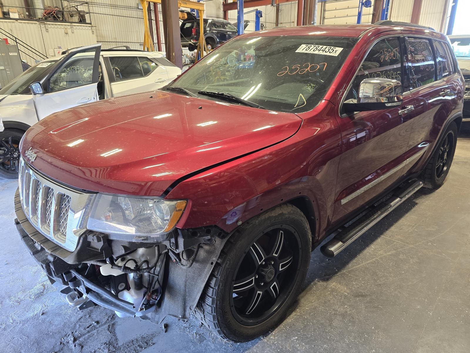 Used Floor Jack fits: 2013 Jeep Grand cherokee  Grade A