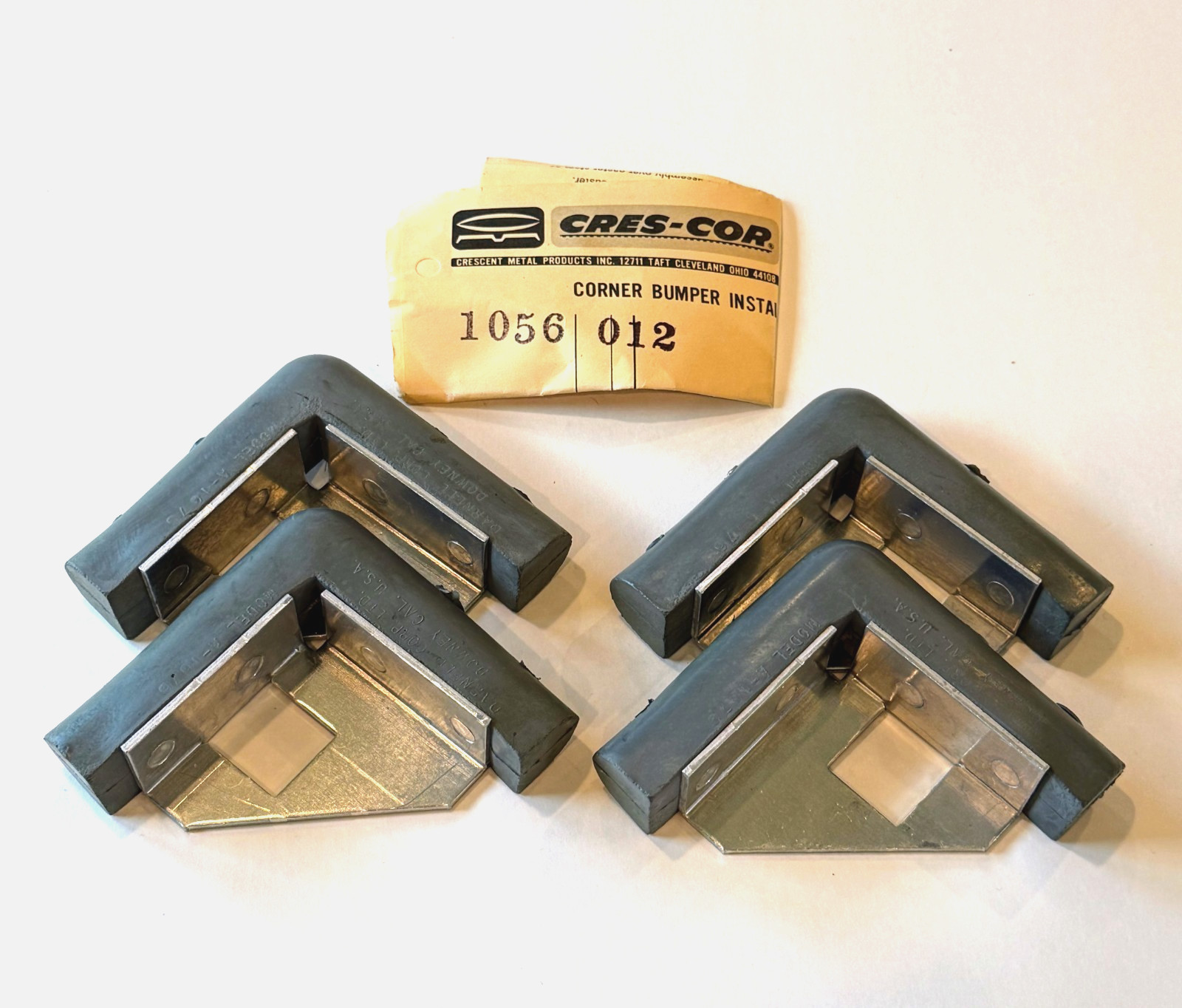 CRES COR CORNER BUMPERS SET OF 4 OEM 1056012