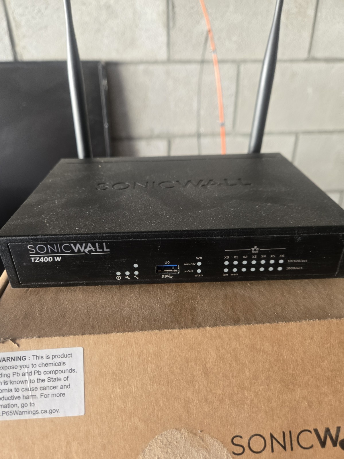 SonicWALL TZ400 W Enterprise Firewall VPN Device Network Security