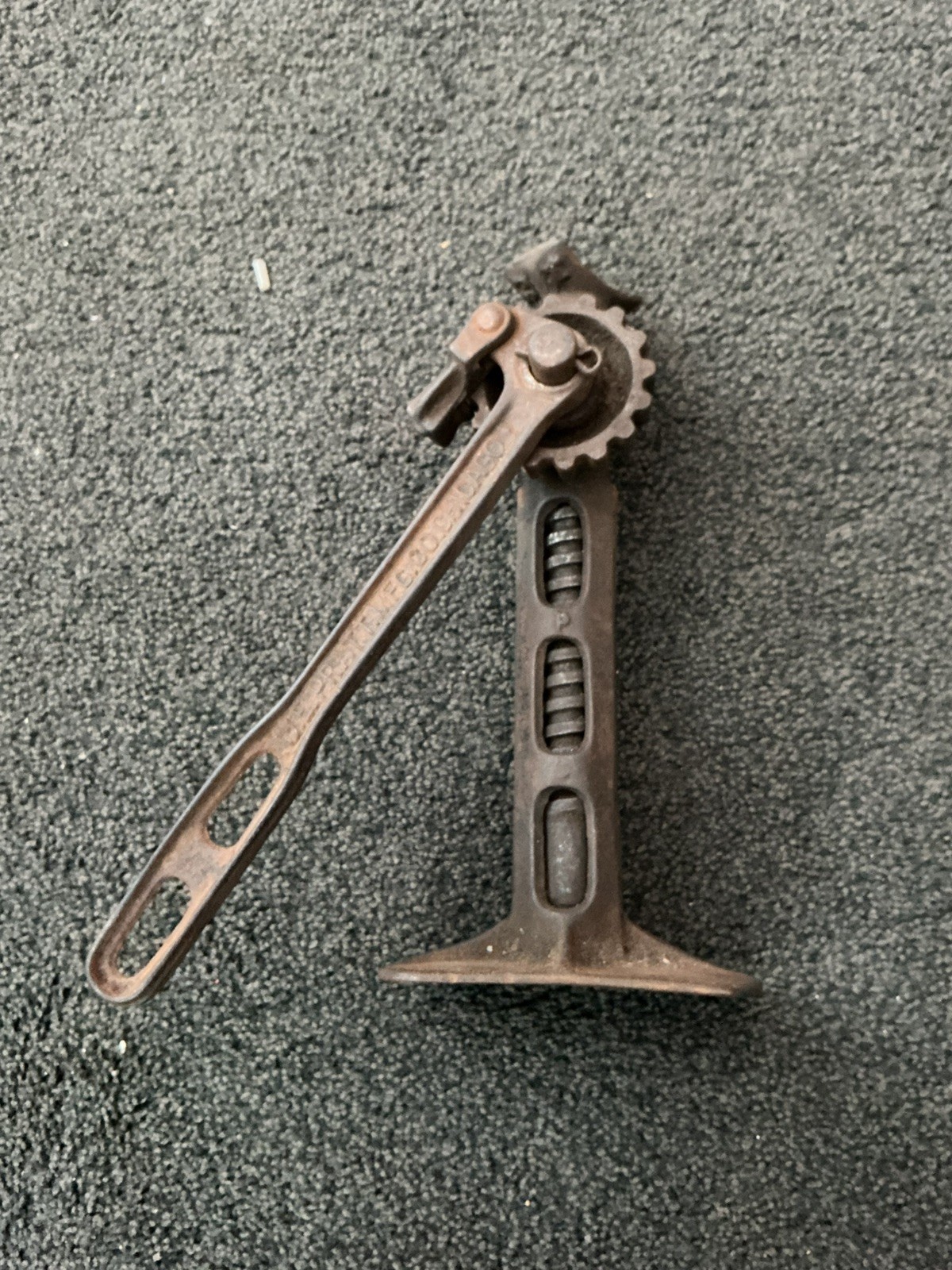 Vintage W E Pratt Manufacturing Company Chicago Cast Iron Jack sj10 sj11 Rare