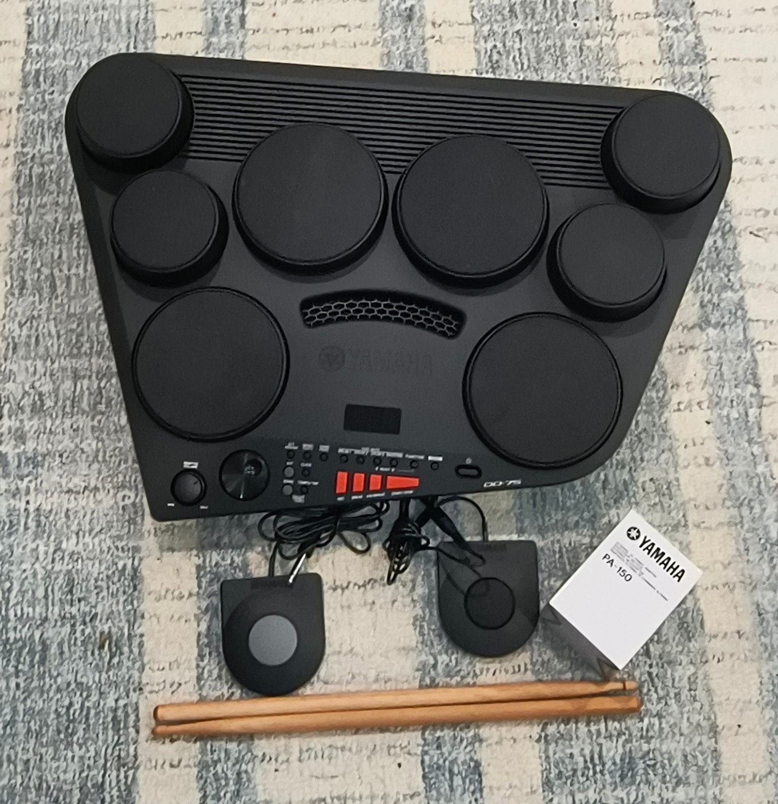 Yamaha DD75 8 Pad Digital Drum Set new open box