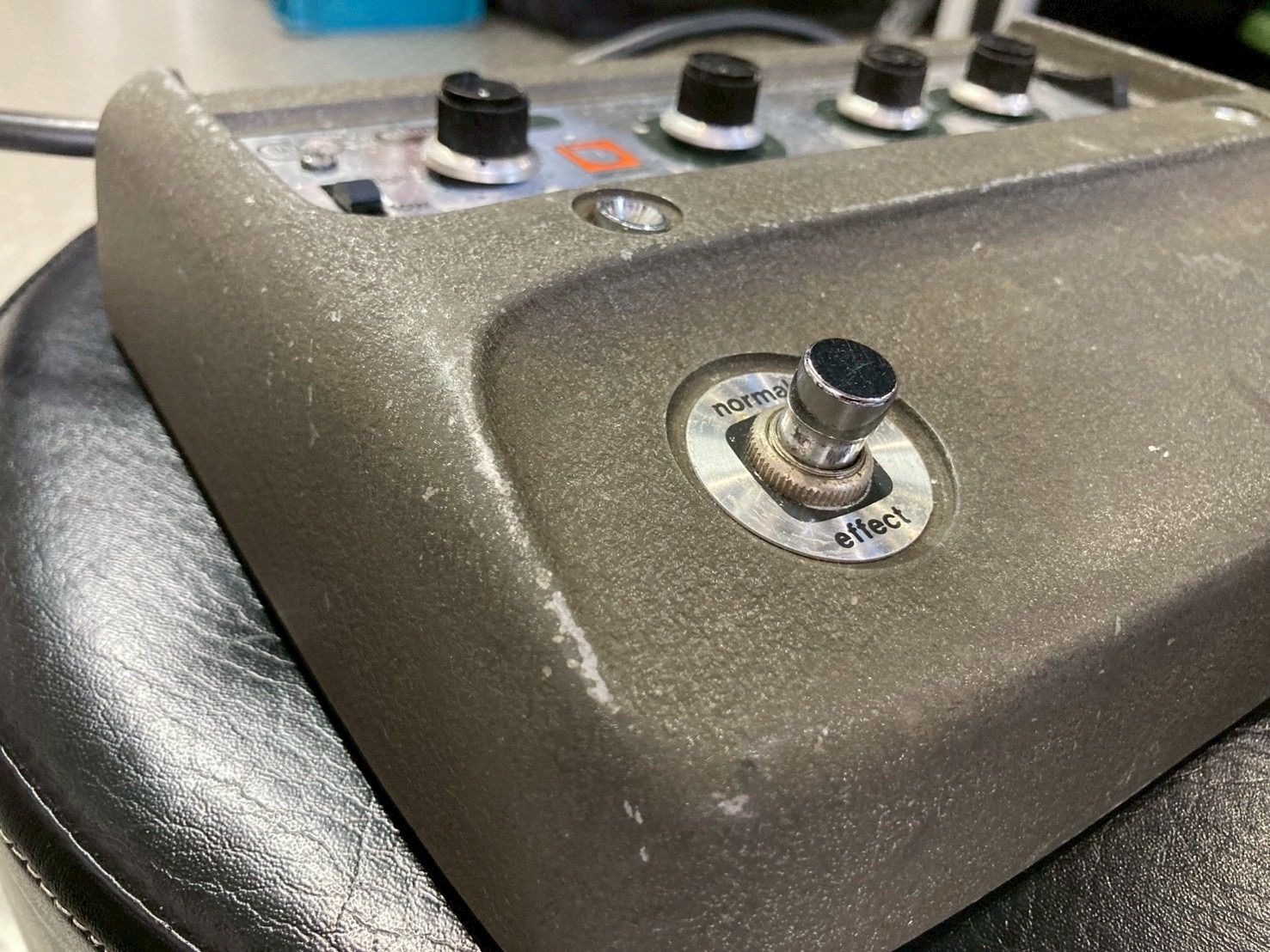 BOSS CE-1 858732