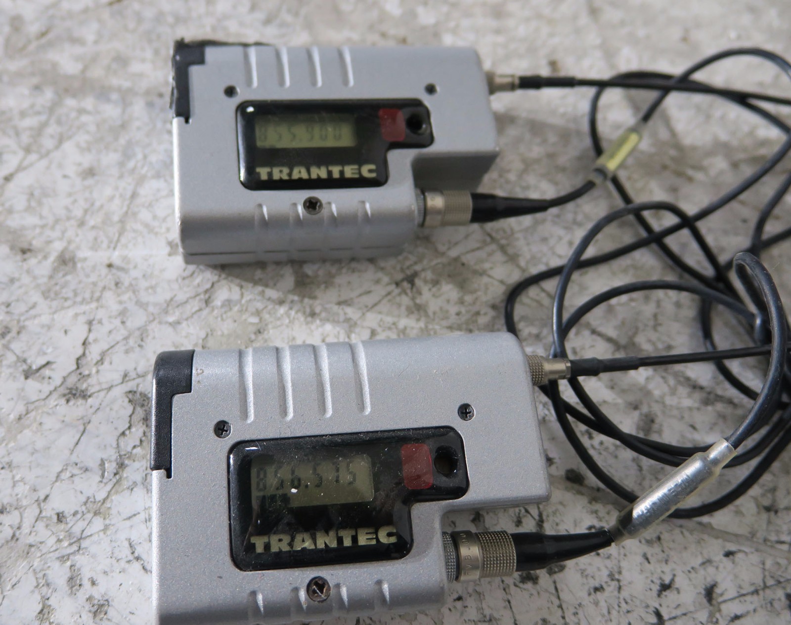 2x trantec s6000ltx-mk2 wirless microphones (799-865 mhz frequency)