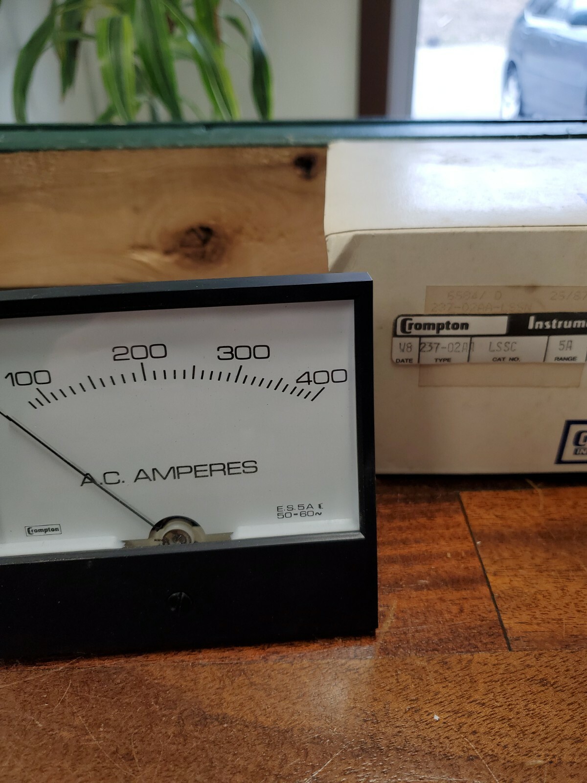 CROMPTON 237-02AA-LSSC-5A 0-400AC AMPERES METER NIB