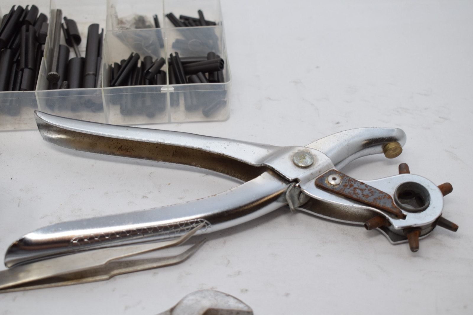 Mixed Tool Lot, Bits, Screwdrivers, Dowel Pins, Socket, Etc.
