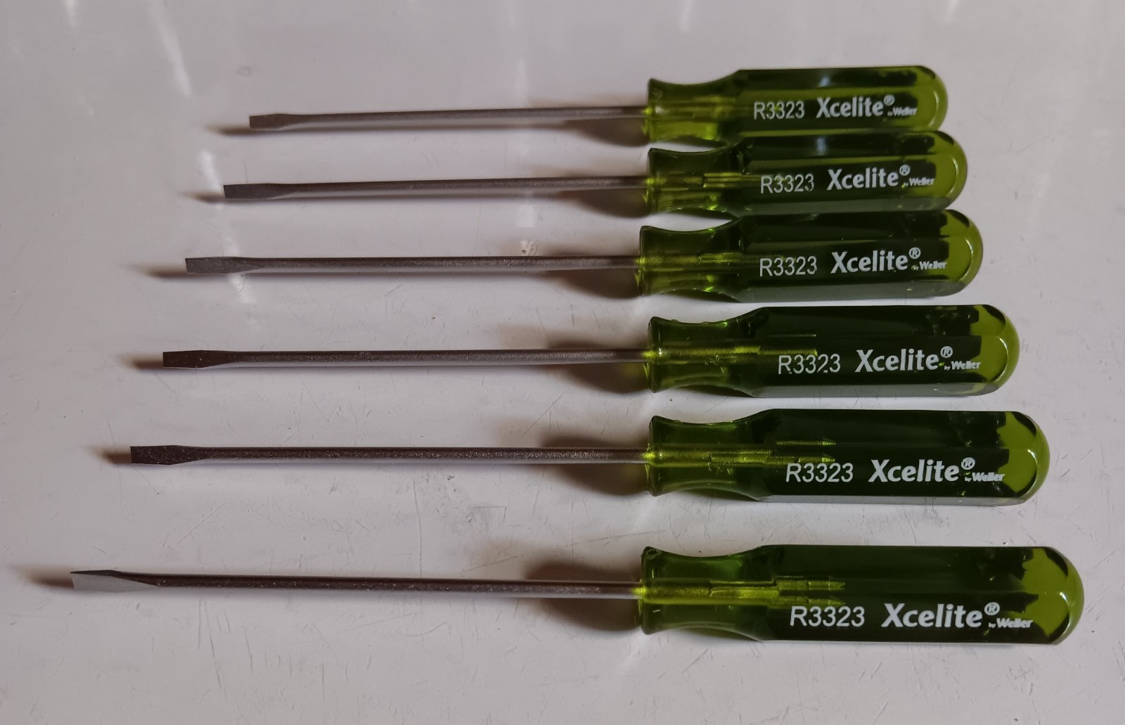 (6) XCELITE R3323 STEEL SLOTTED POCKET-CLIP SCREWDRIVERS 3/32" HEAD - 5-1/4" L