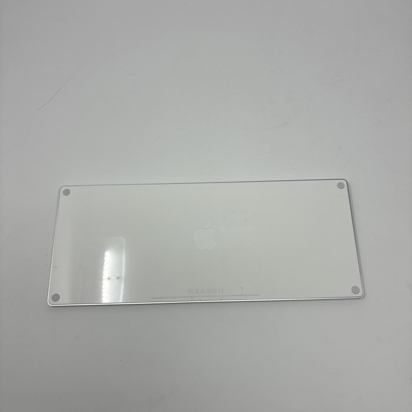 Apple Magic Keyboard | A1644 | White | Pre-Owned | No Cable Included *WORKS*
